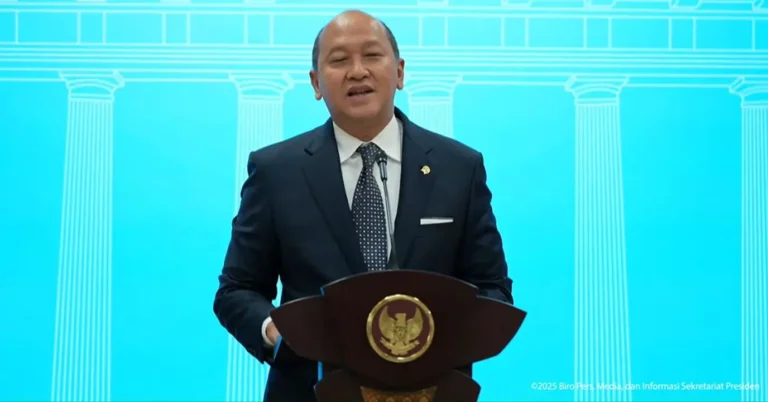 Bos Danantara Mundur Setelah Dipanggil Prabowo di Rapat DPR