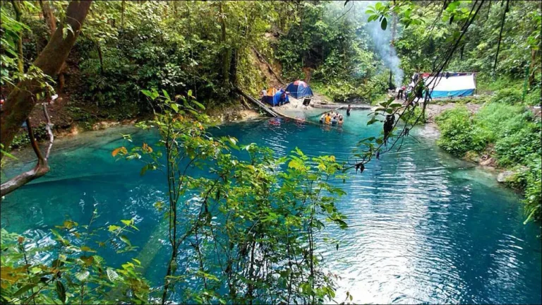 4 Destinasi Wisata Tersembunyi di Indonesia untuk Libur Akhir Pekan