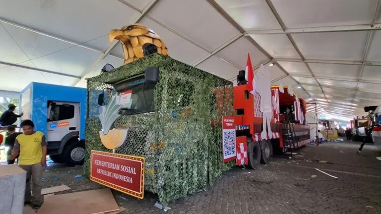 Karnaval Truk KPPPA: Mewujudkan Keluarga Sehat untuk Indonesia Emas