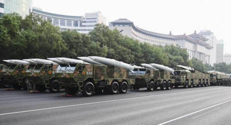 China Pamerkan 4 Senjata Canggih di Parade Militer Terbaru