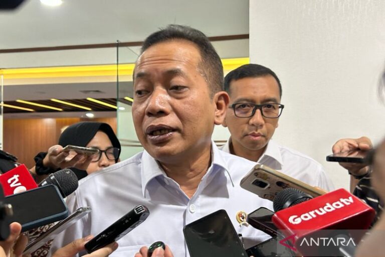 Menkop Targetkan Bunga Pinjaman Koperasi di Bawah 6 Persen