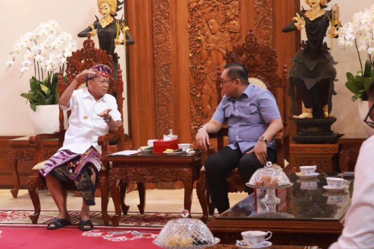 Gubernur Bali Tegaskan Investasi Asing Tidak Boleh Ganggu Rakyat