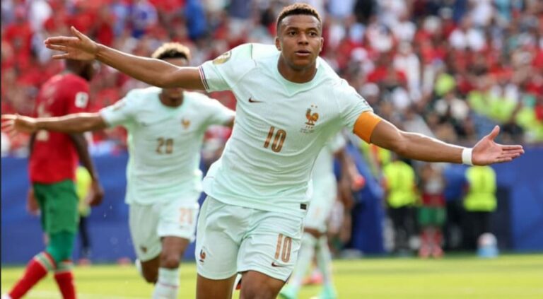 Prancis Melangkah ke Semifinal, Mbappe dan Dembele Hancurkan Maroko