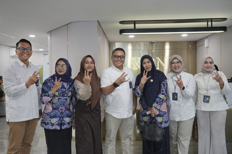[original_title]